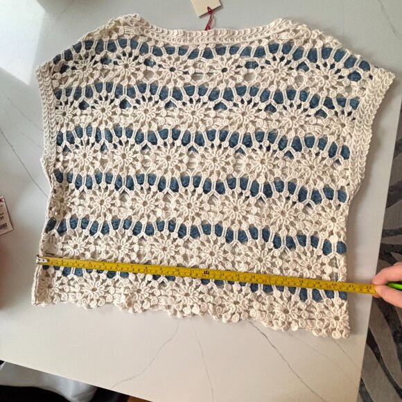 Solitaire Crochet Pullover Top Women's Sz M Round Neck Cap Sleeves Floral NWT - Picture 11 of 14